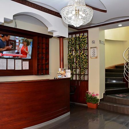 Hotel Elvita Spa Banos  Exterior photo